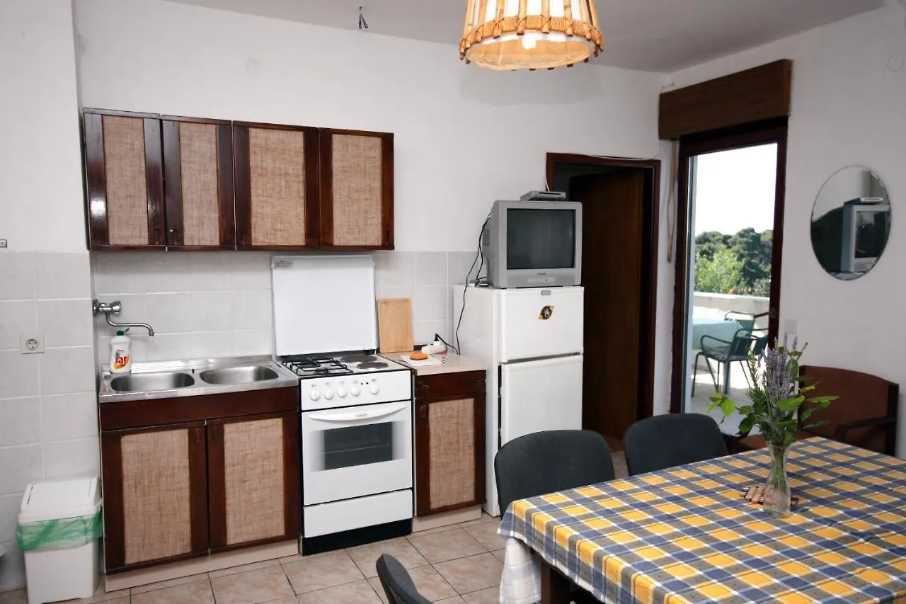 Apartments By The Sea Suha Punta, Rab - 5050 Kampor